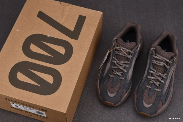 ADIDAS Boost GZ0724 'Mauve' V2 700 Yeezy 1024